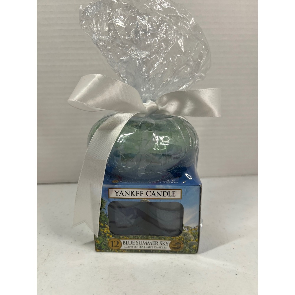 Yankee Candle Blue Summer Sky 12 Tea Lights & Crackle Glass Holder Gift Set